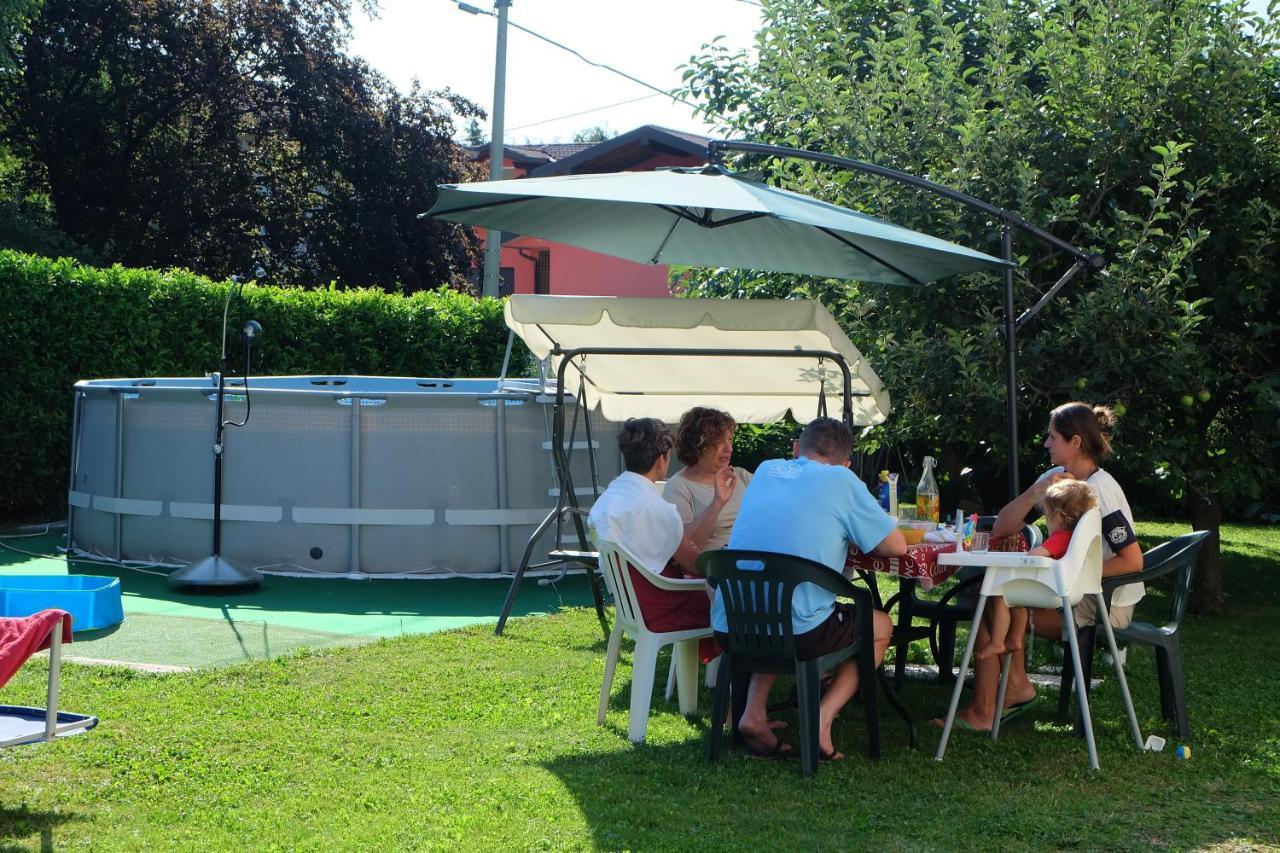 Aria Di Casa B&B Cantù Exteriör bild