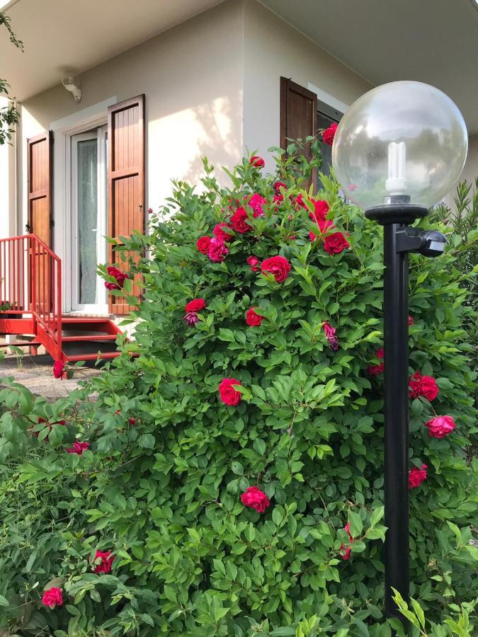 Aria Di Casa B&B Cantù Exteriör bild
