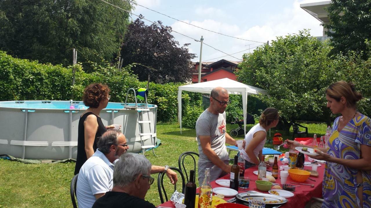 Aria Di Casa B&B Cantù Exteriör bild